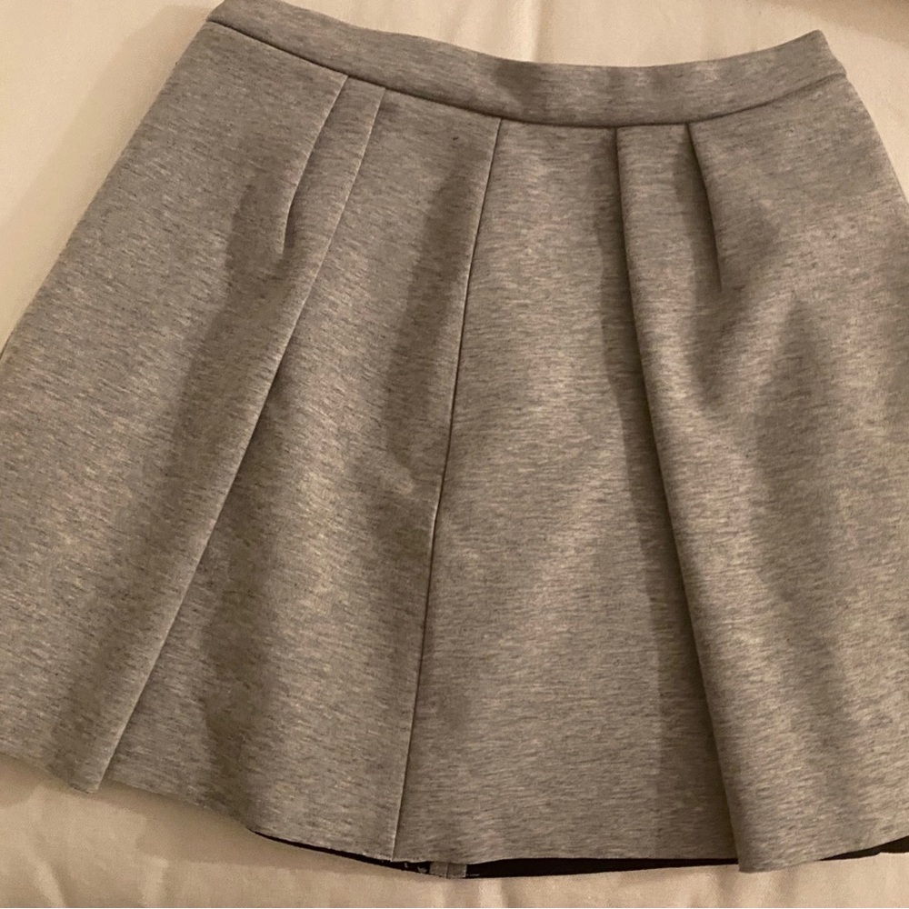 Grey pleated skirt - Picture 7 of 7